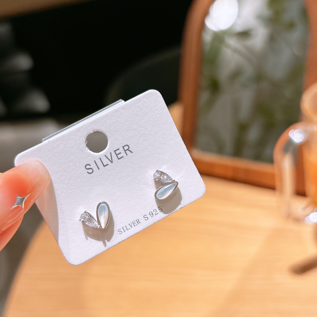 フレッシュ高品質シルバーイヤリングシルバー 卒業