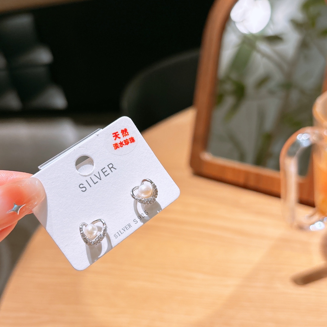 Nickel Free Silver Freshwater Pearl Studs Vintage Banquet Silver