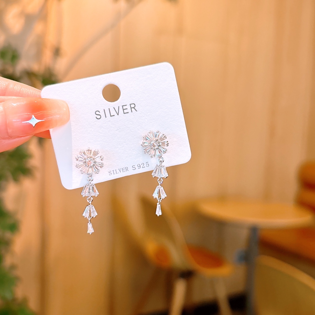 Nickel Free Silver Earrings Gentle Housewarming Gold