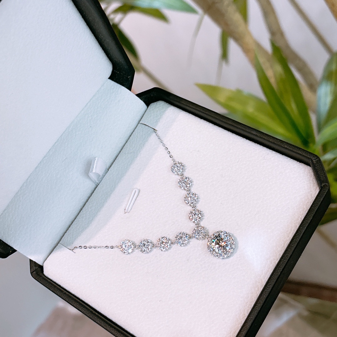 Hochglanzpoliertes Silber Moissanit Kette Instagram-Stil Geständnis