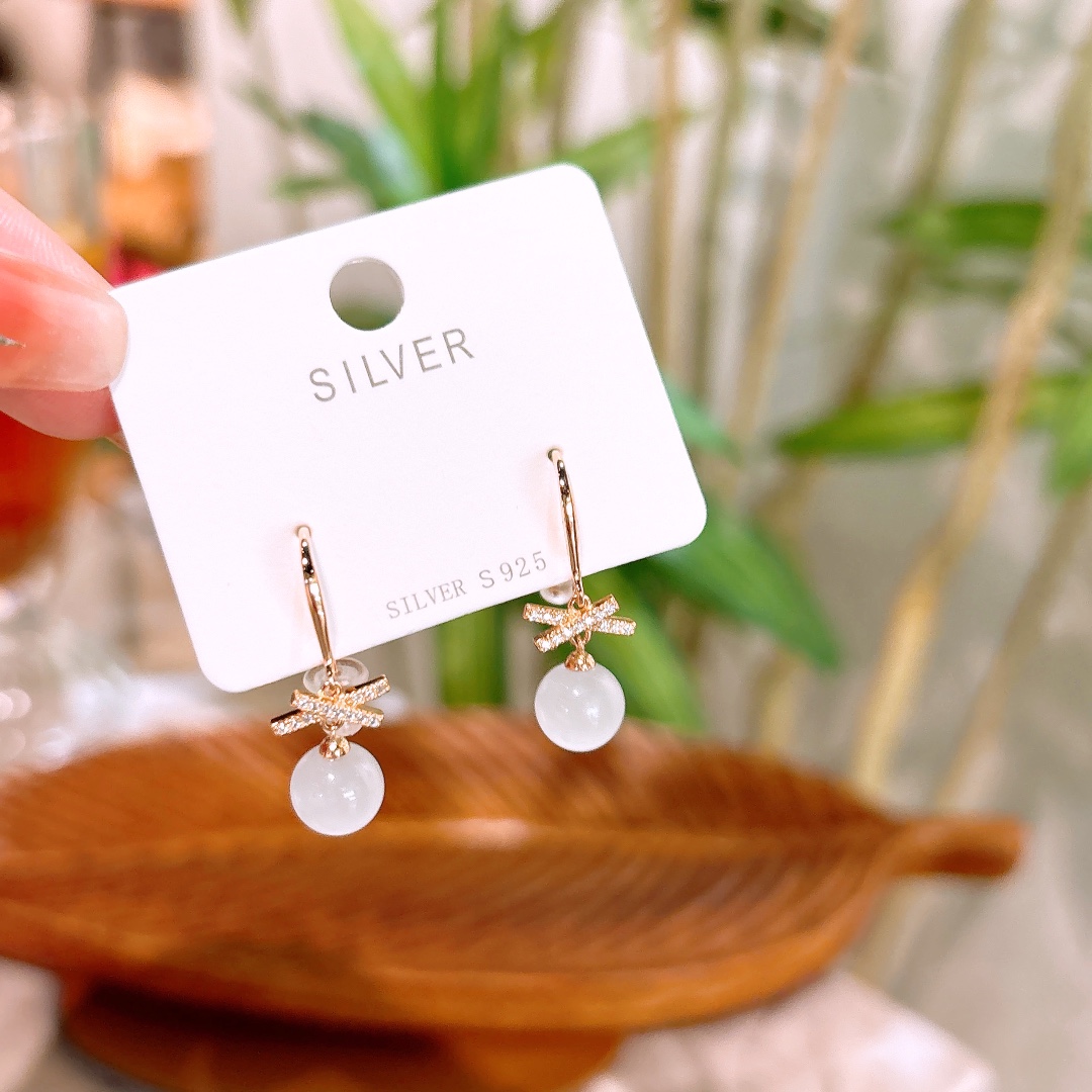 フレッシュファインシルバードロップ＆スレッドイヤリングゴールド 通勤