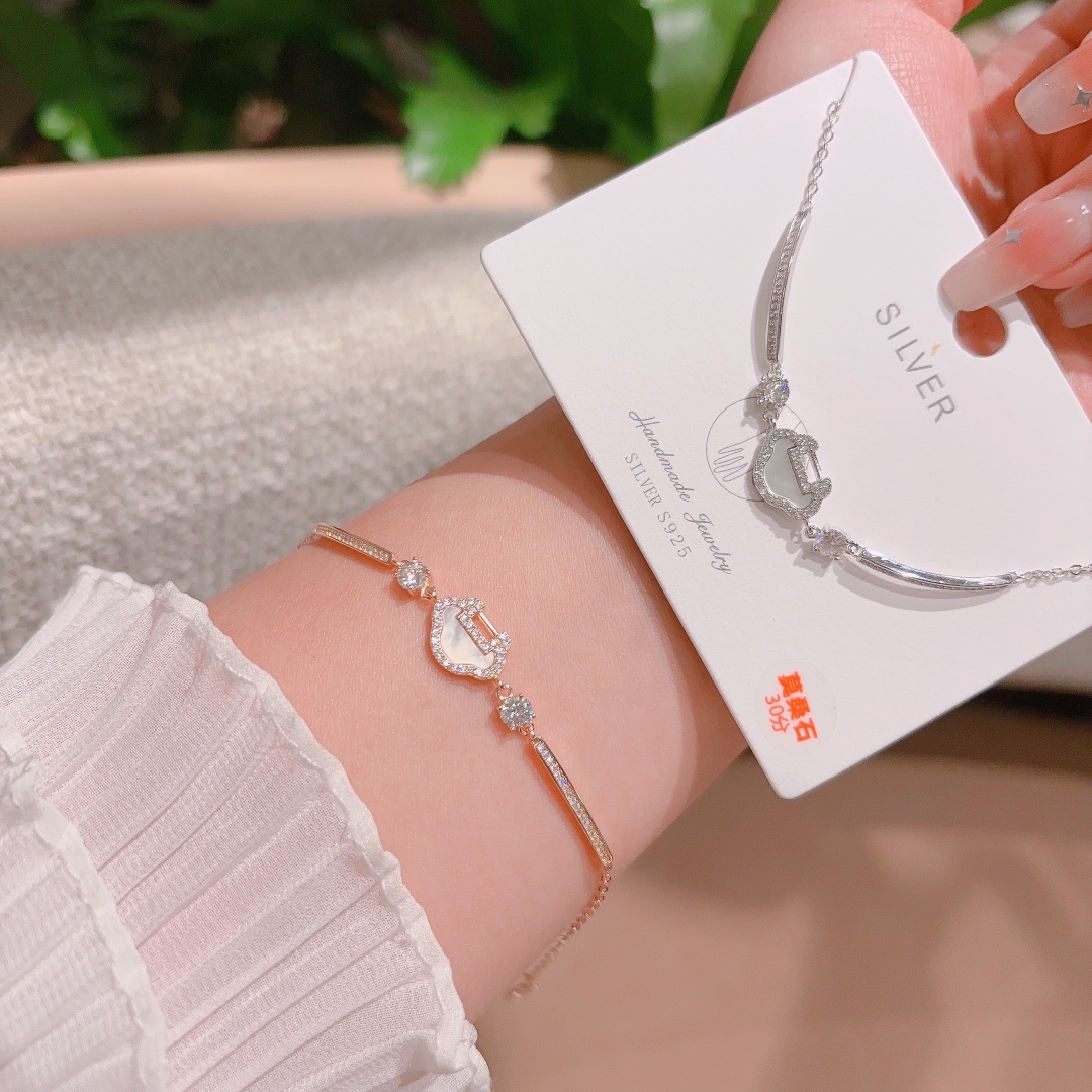 Low Allergy Silver Moissanite Bracelet Artistic Wedding Favor Silver