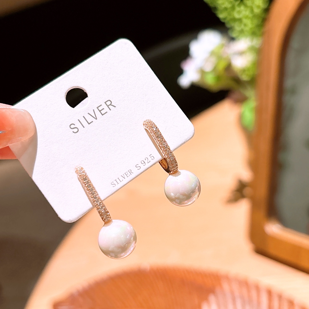 Low Allergy Silver Earrings Playful Wedding Favor Silver