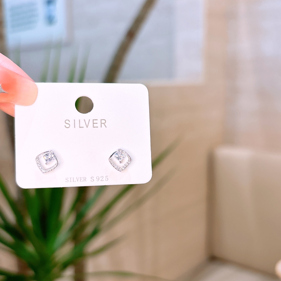 Low Allergy Silver Earrings Vintage Date Night Silver