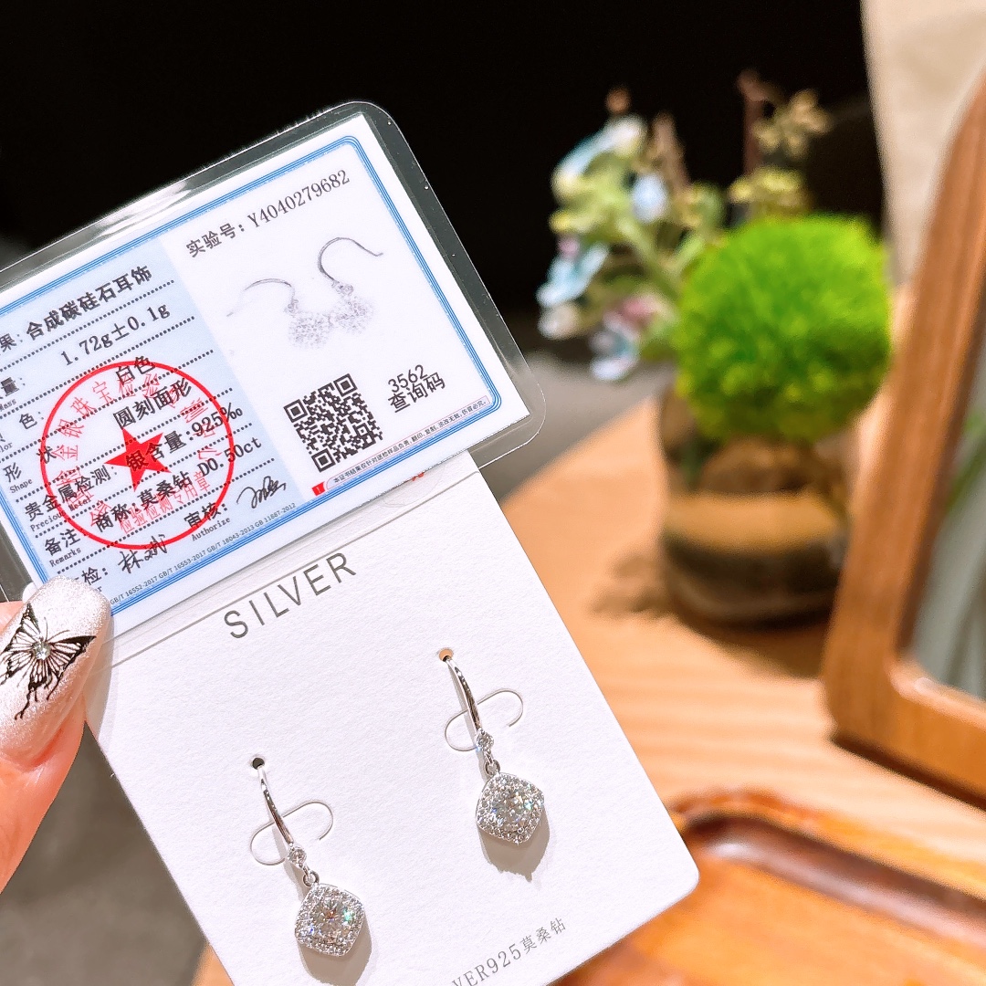 Low Allergy Silver Moissanite Drop Earrings Minimalist Graduation
