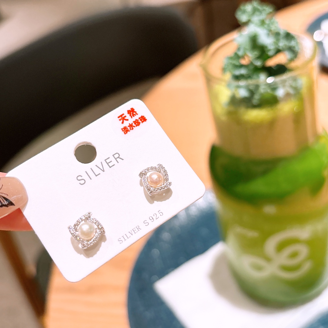 S925 Sterling Silver Freshwater Pearl Studs Ins Style Office Silver