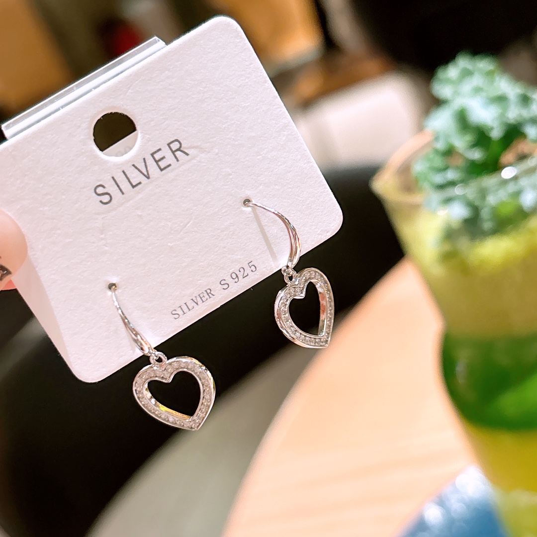 フレンチニッケル無添加銀ドロップ＆スレッドイヤリングシルバー 婚姻届提出