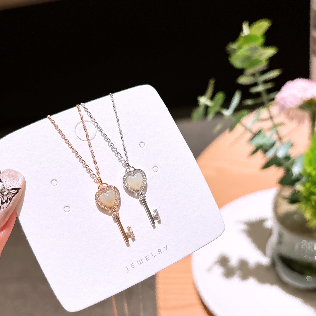 S925 Sterling Silver Hetian Jade Necklace Fashion Banquet Gold