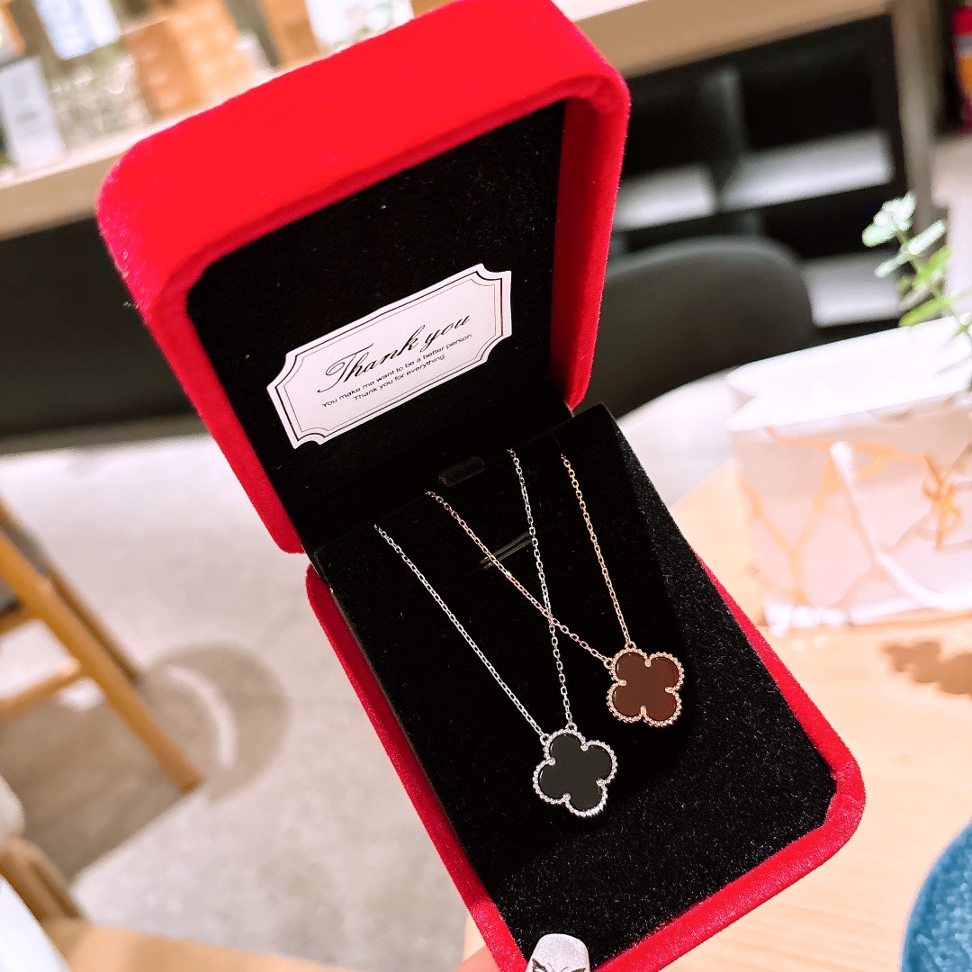 アーティスティックS925スターリングシルバーネックレスシルバー パーティー