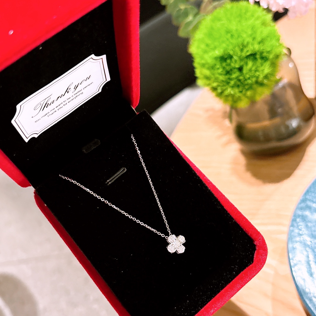 Solid Silver Moissanite Necklace Unique Spring Festival Silver