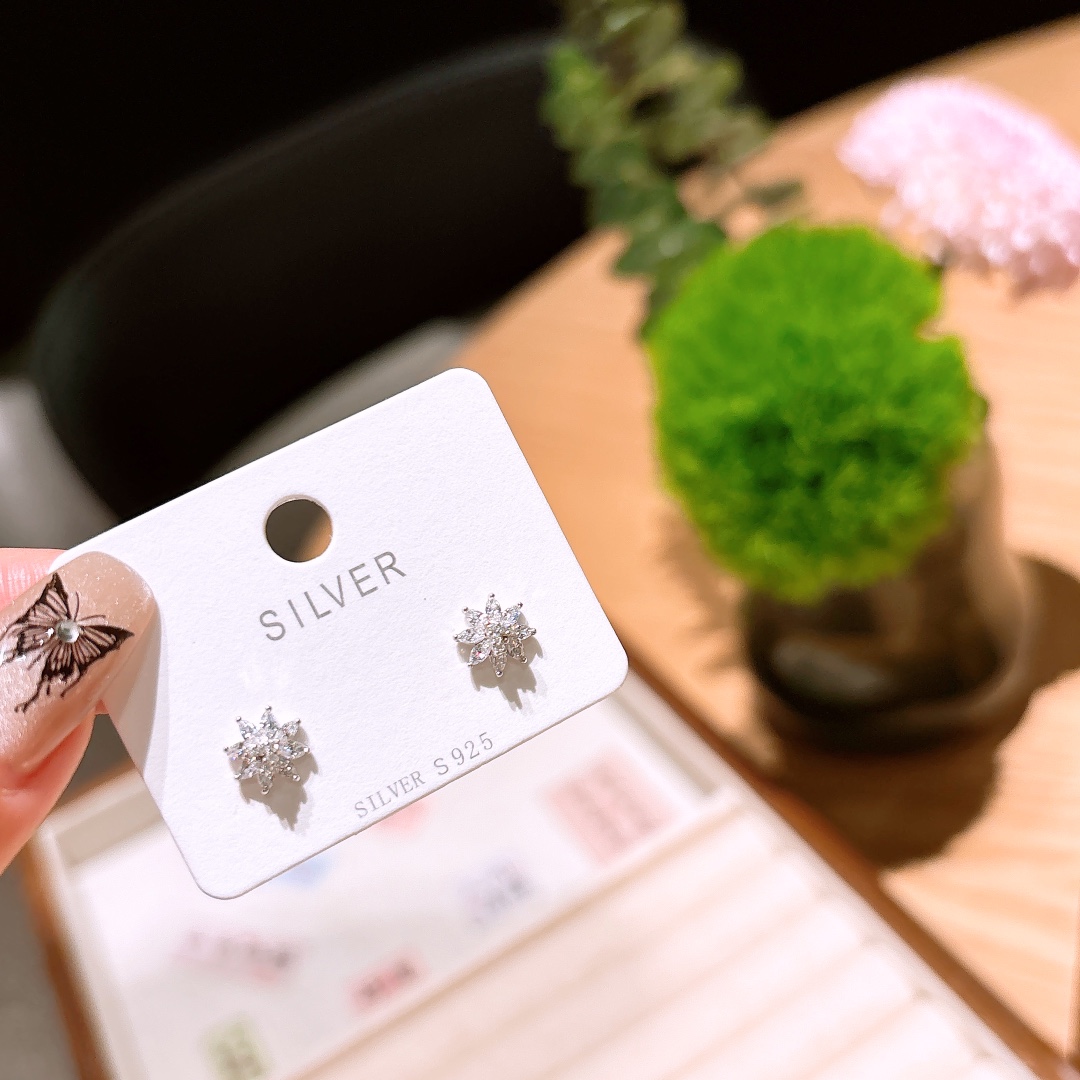 Low Allergy Silver Earrings Gentle Confession Gold