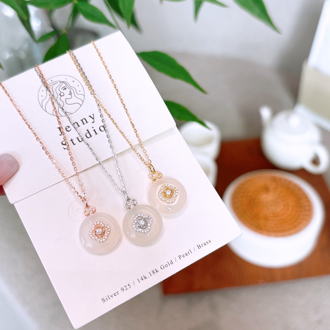 Nickel Free Silver Necklace Lively Christmas Gold