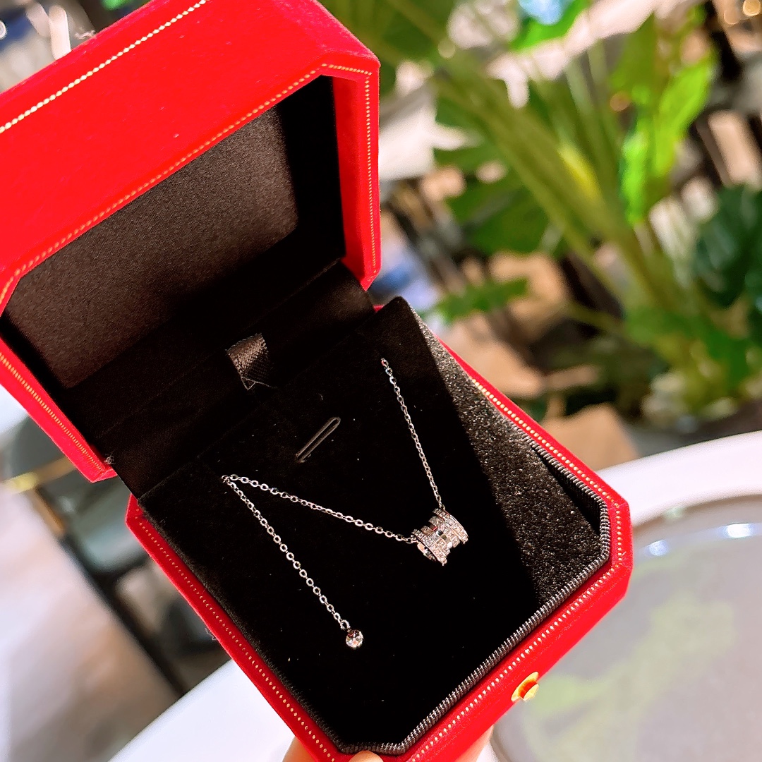 Hypoallergenic Silver Necklace Playful Everyday Wear Gold