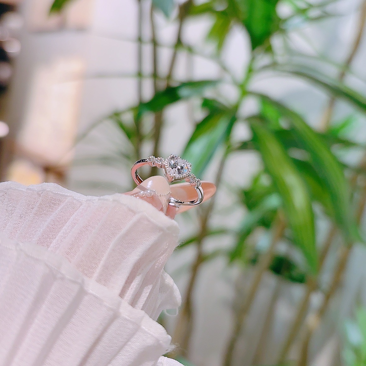 遊び心純銀リングゴールド 晩餐会