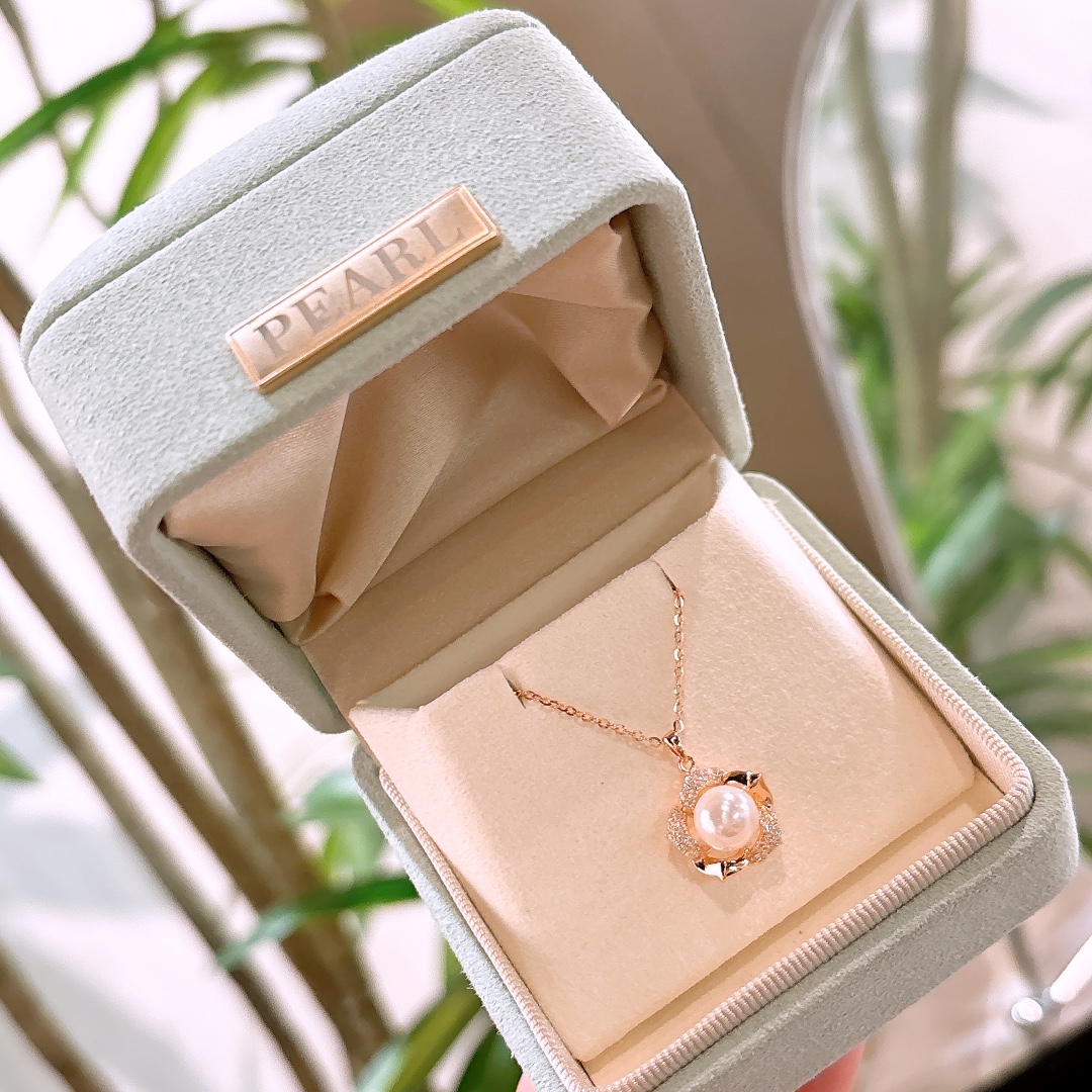 Fine Silver Necklace Vintage Party Silver