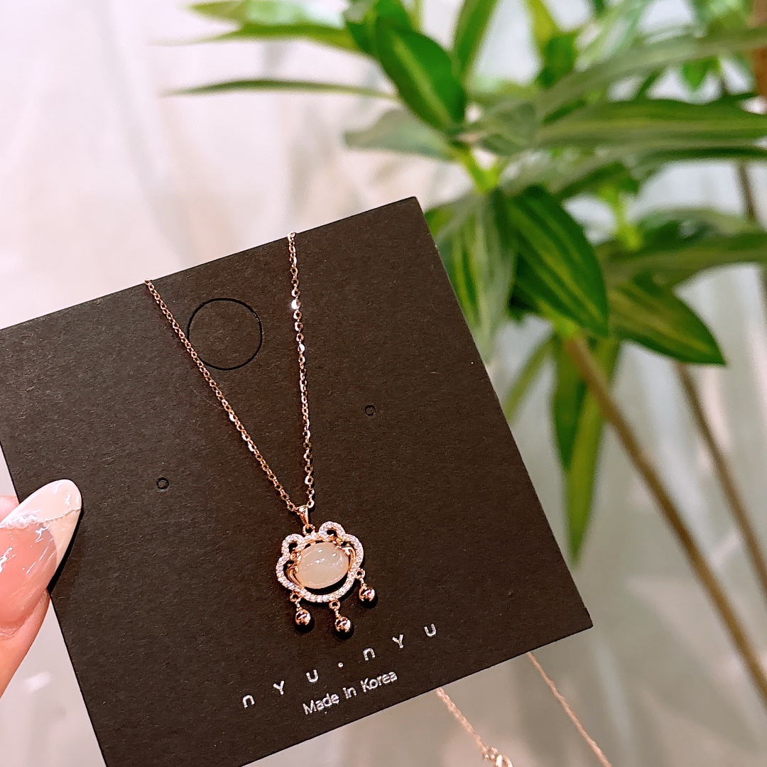 Solid Silver Hetian Jade Necklace Girly Wedding Gold