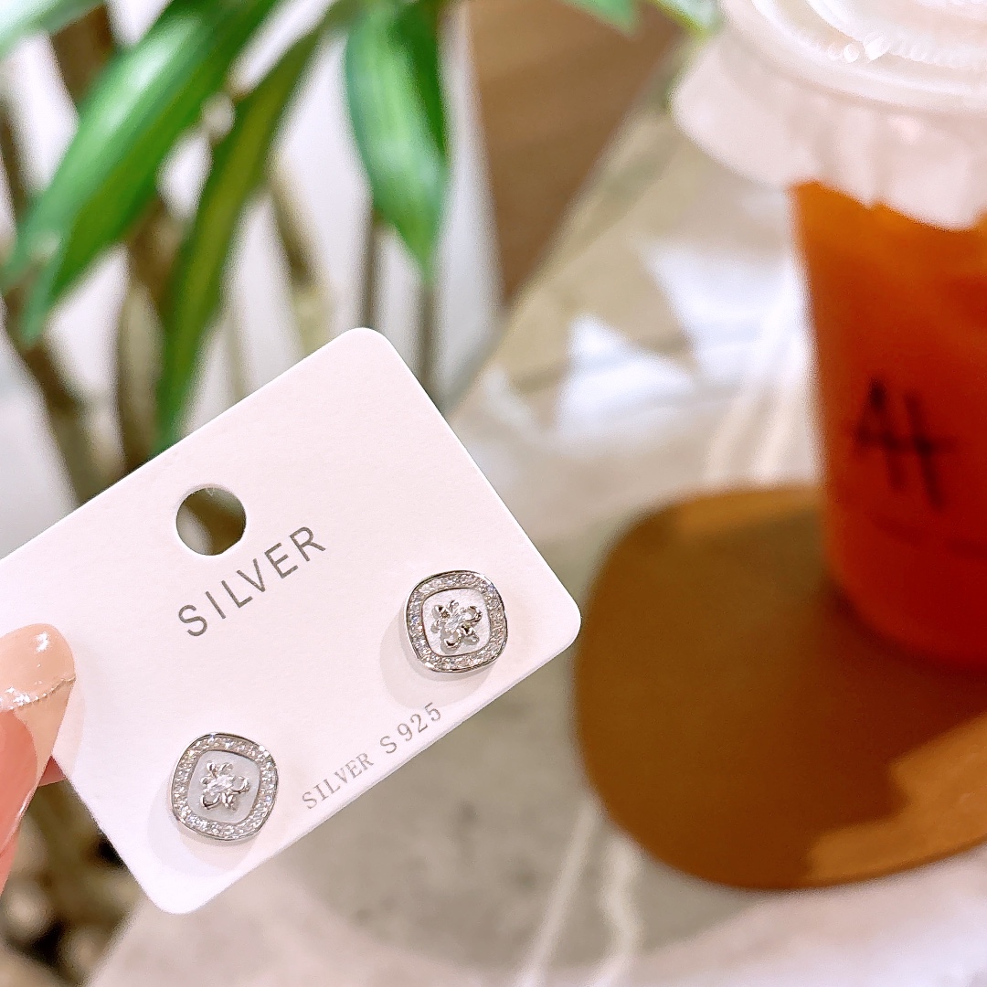 Solid Silver Earrings Minimalist Valentine's Day Gold