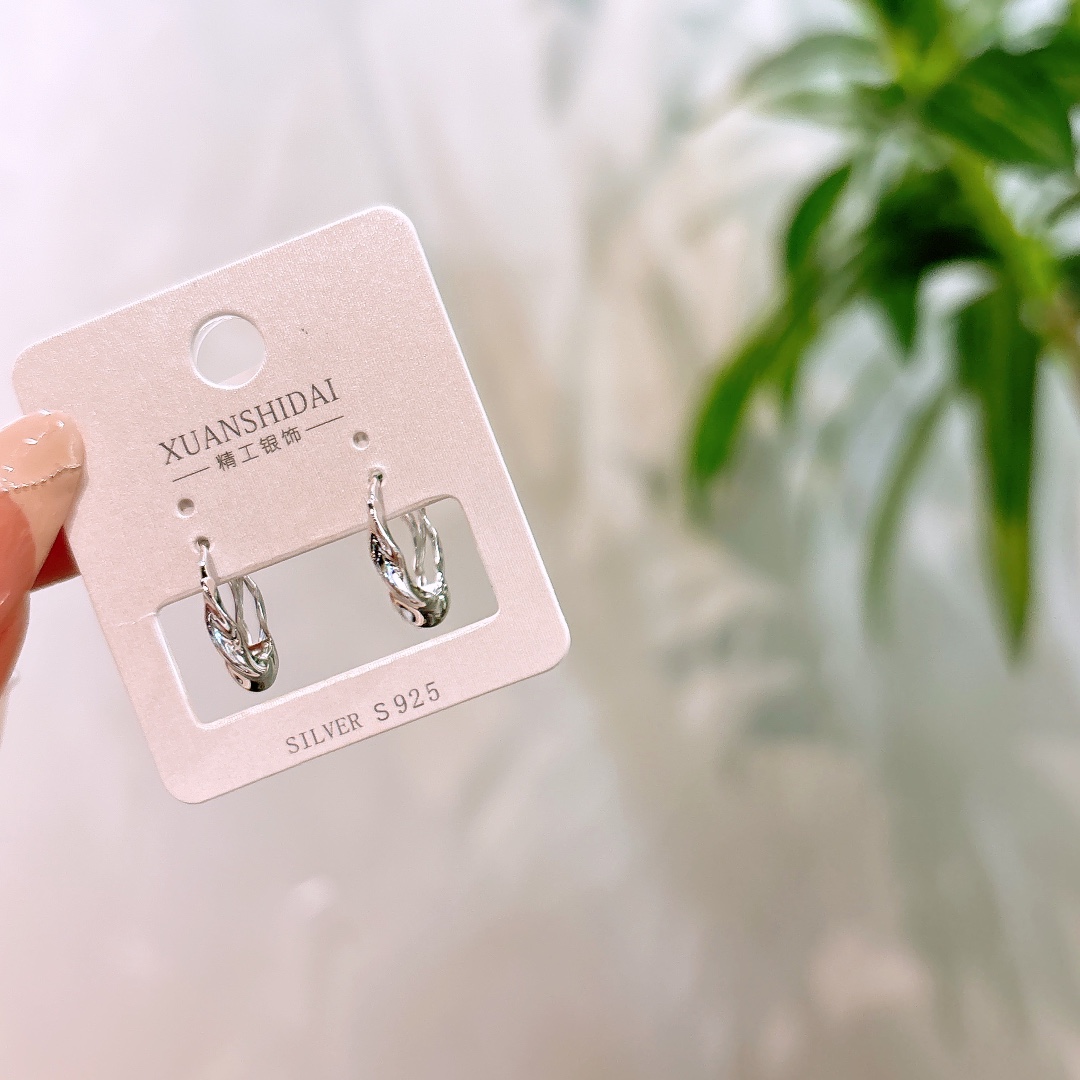 Hypoallergenic Silver Ear Cuffs Sweet Graduation Silver