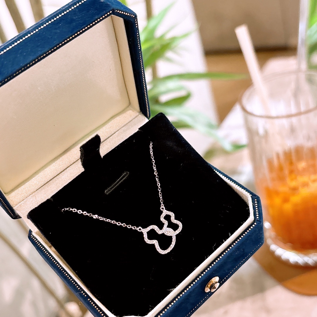 Fine Silver Moissanite Necklace Intellectual Christmas Silver