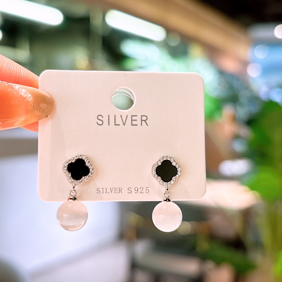 可愛いアレルギー対応シルバーイヤリングシルバー ギフト