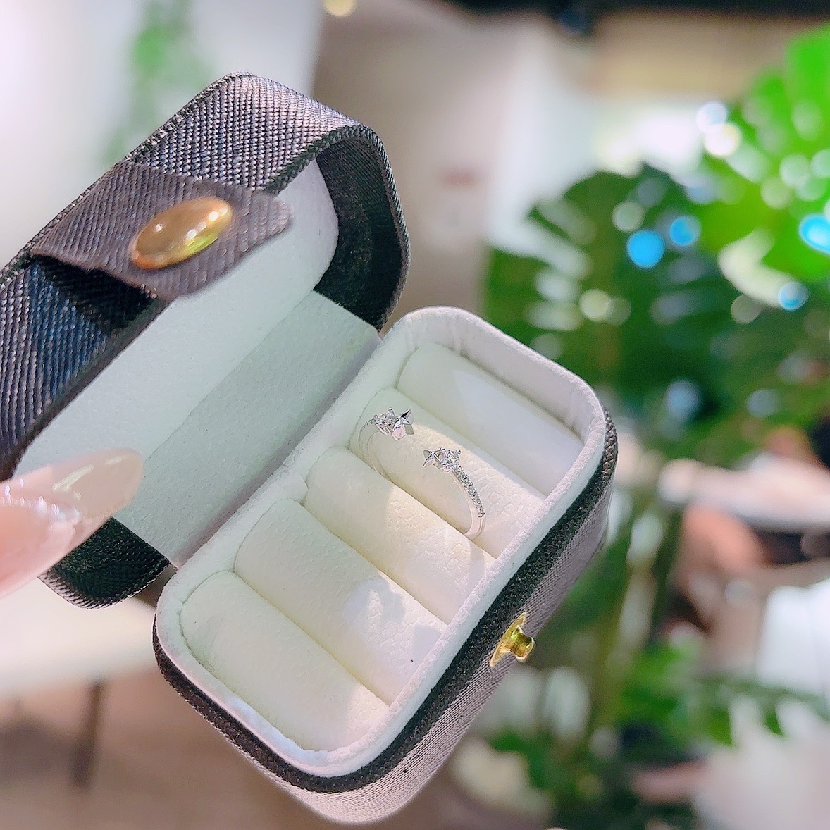 遊び心ニッケル無添加銀リングゴールド 婚姻届提出