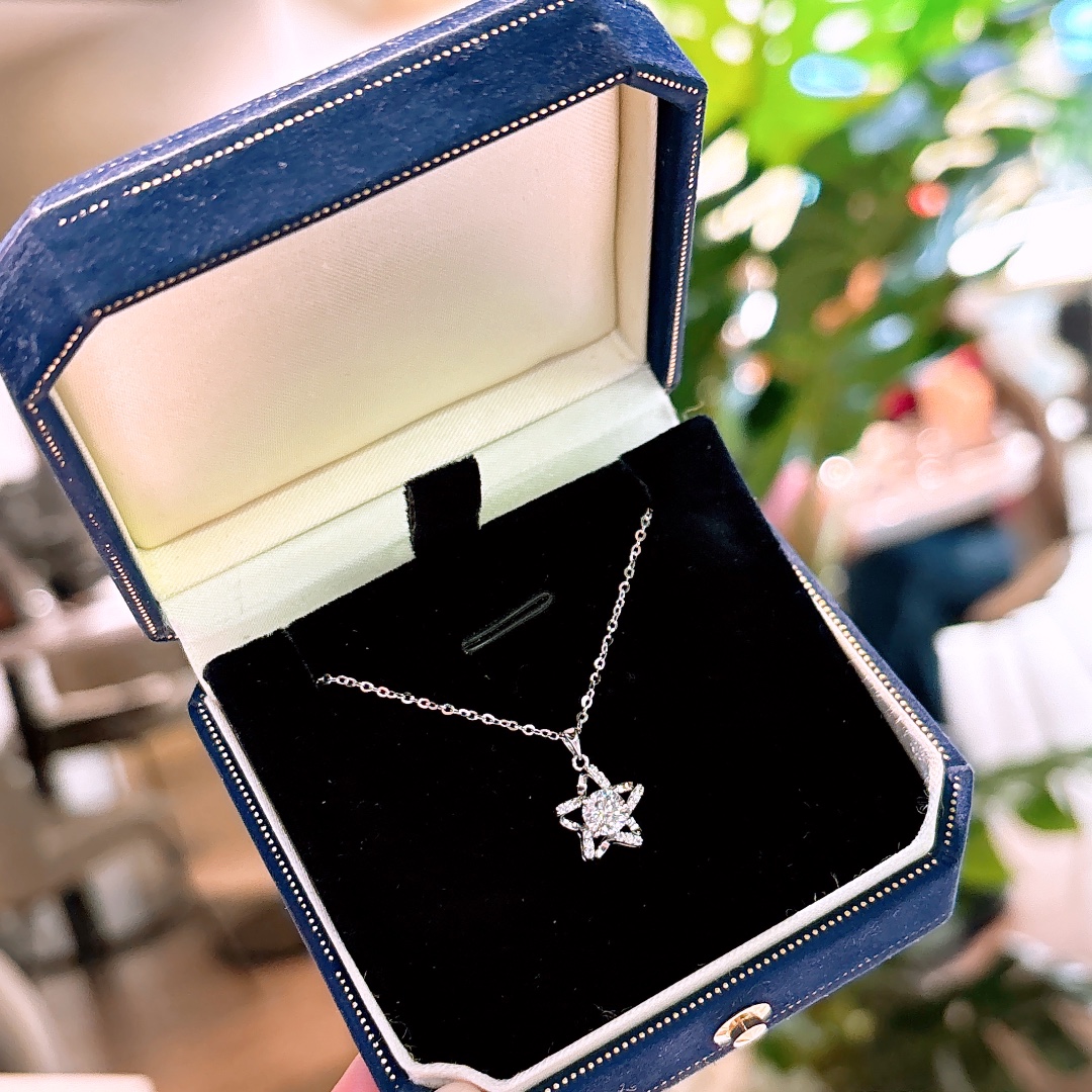 S925 Sterling Silver Moissanite Necklace Unique Birthday Silver