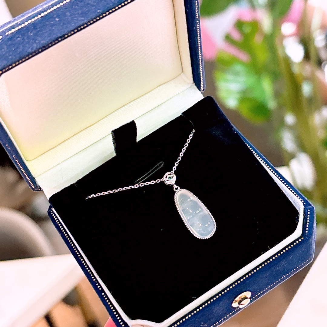 Nickel Free Silver Necklace Elegant Christmas Gold