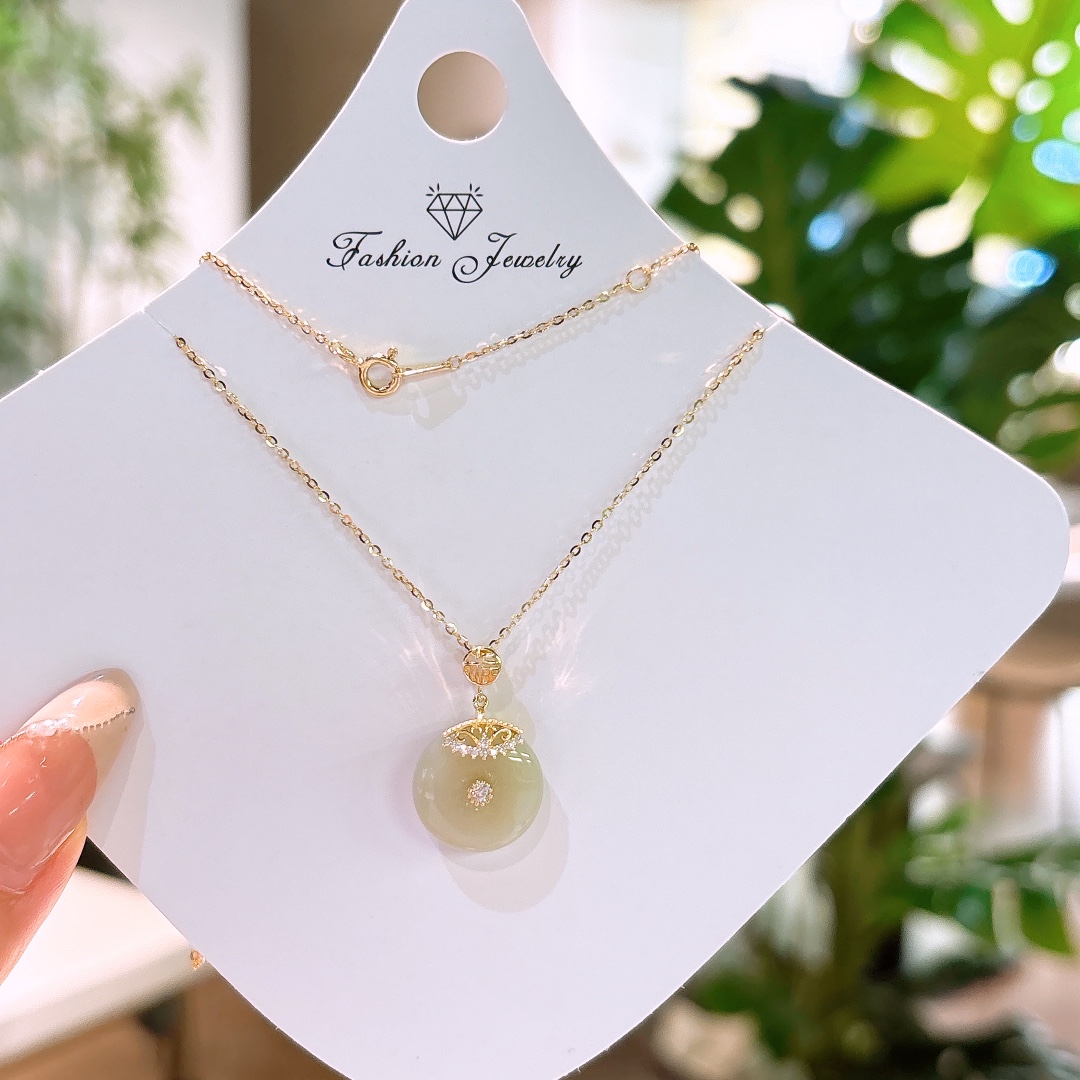 Fine Silver Hetian Jade Necklace Elegant Engagement Gold