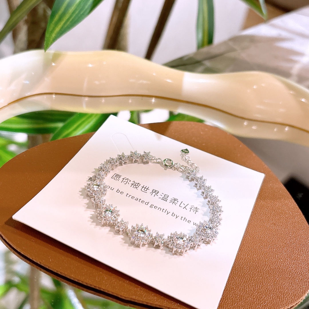 Fine Silver Moissanite Bracelet Premium Mother's Birthday Gold