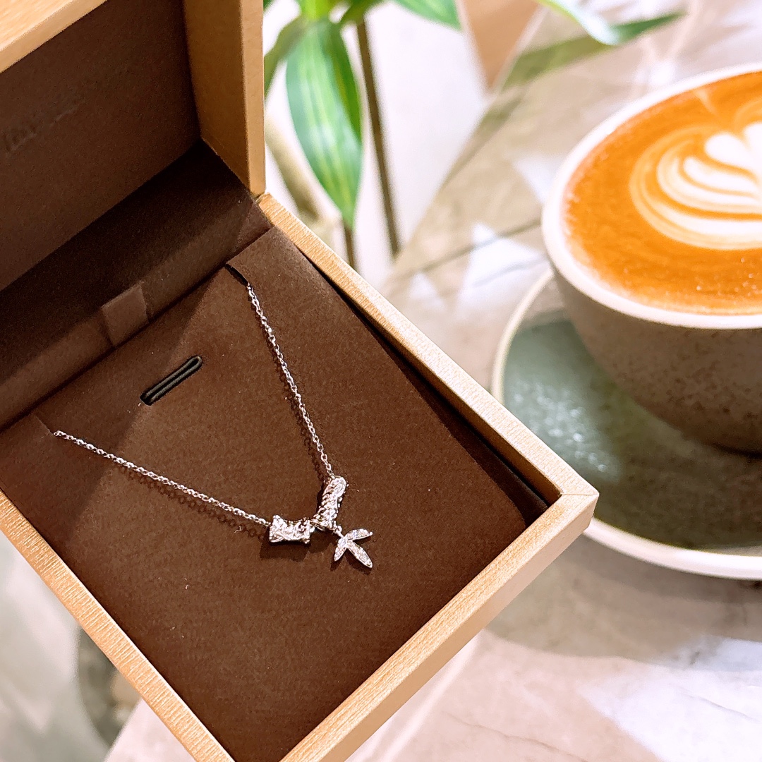 Low Allergy Silver Necklace Sweet & Cool Party Silver