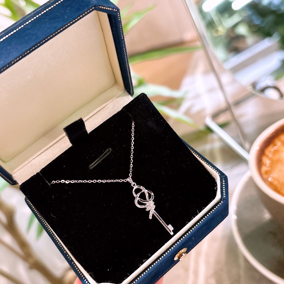 Hypoallergenic Silver Necklace Delicate Wedding Favor Gold