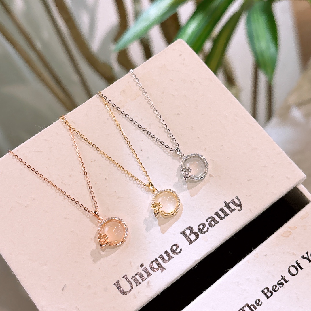 Nickel Free Silver Necklace Sweet & Cool Banquet Gold