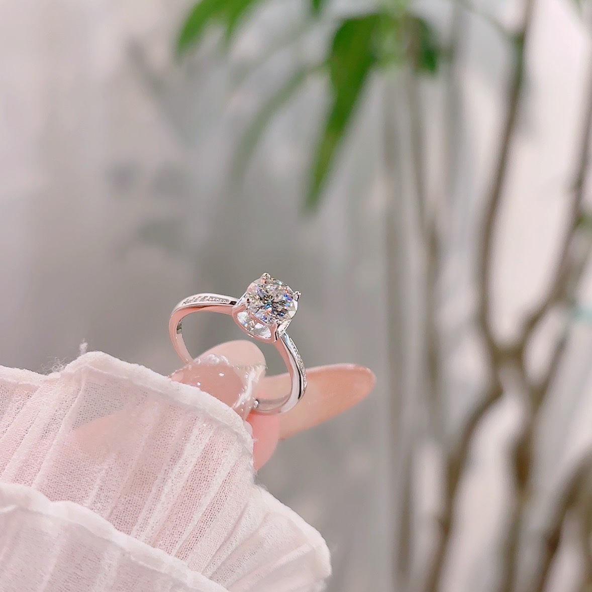 Hypoallergenic Silver Moissanite Ring Premium New Year Gold