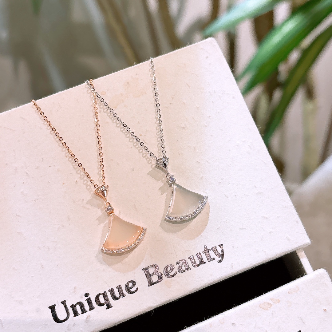 Low Allergy Silver Necklace Vintage Workplace Silver