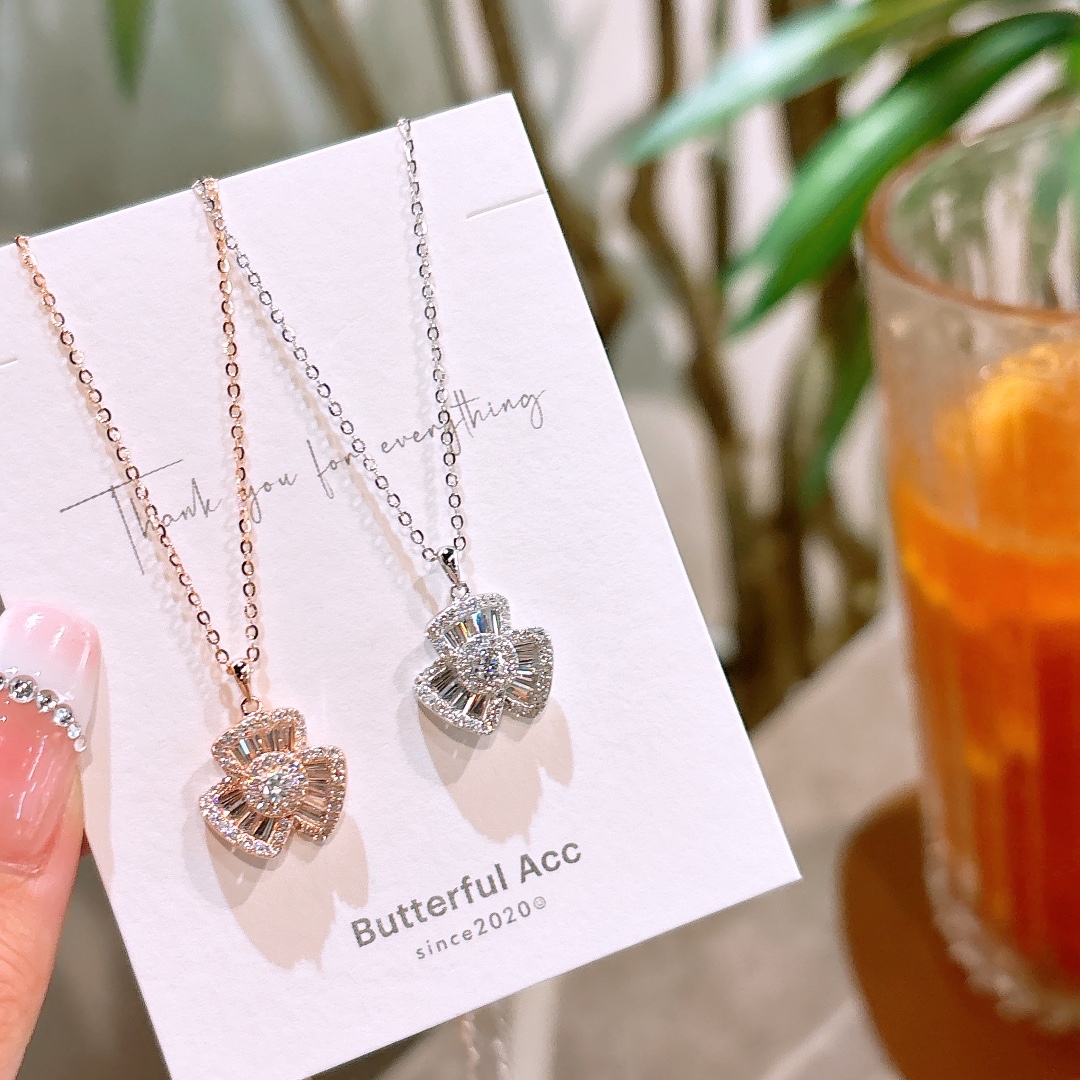 Hypoallergenic Silver Necklace Sweet & Cool Banquet Gold