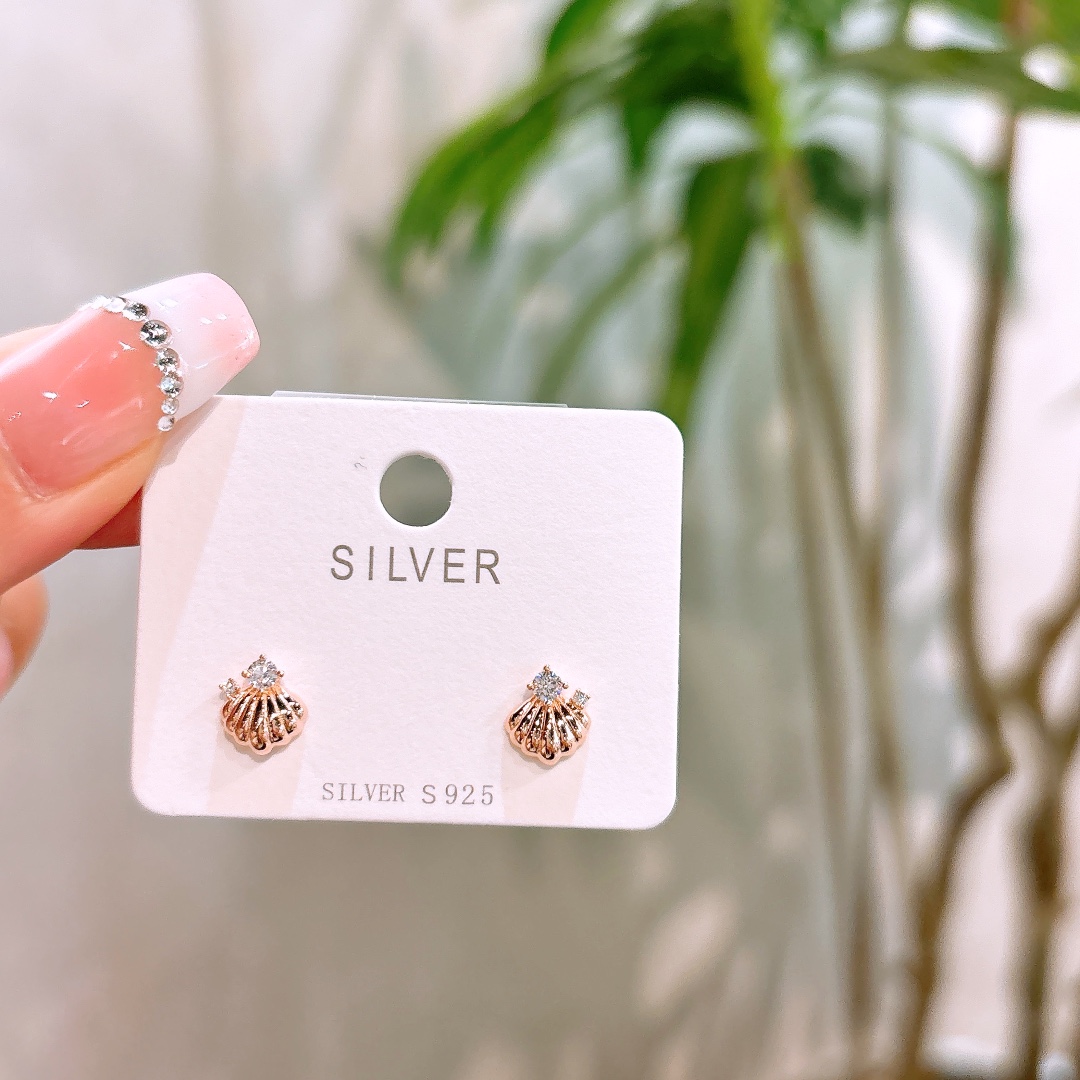 韓国風低アレルギー銀イヤリングゴールド 自分へのご褒美