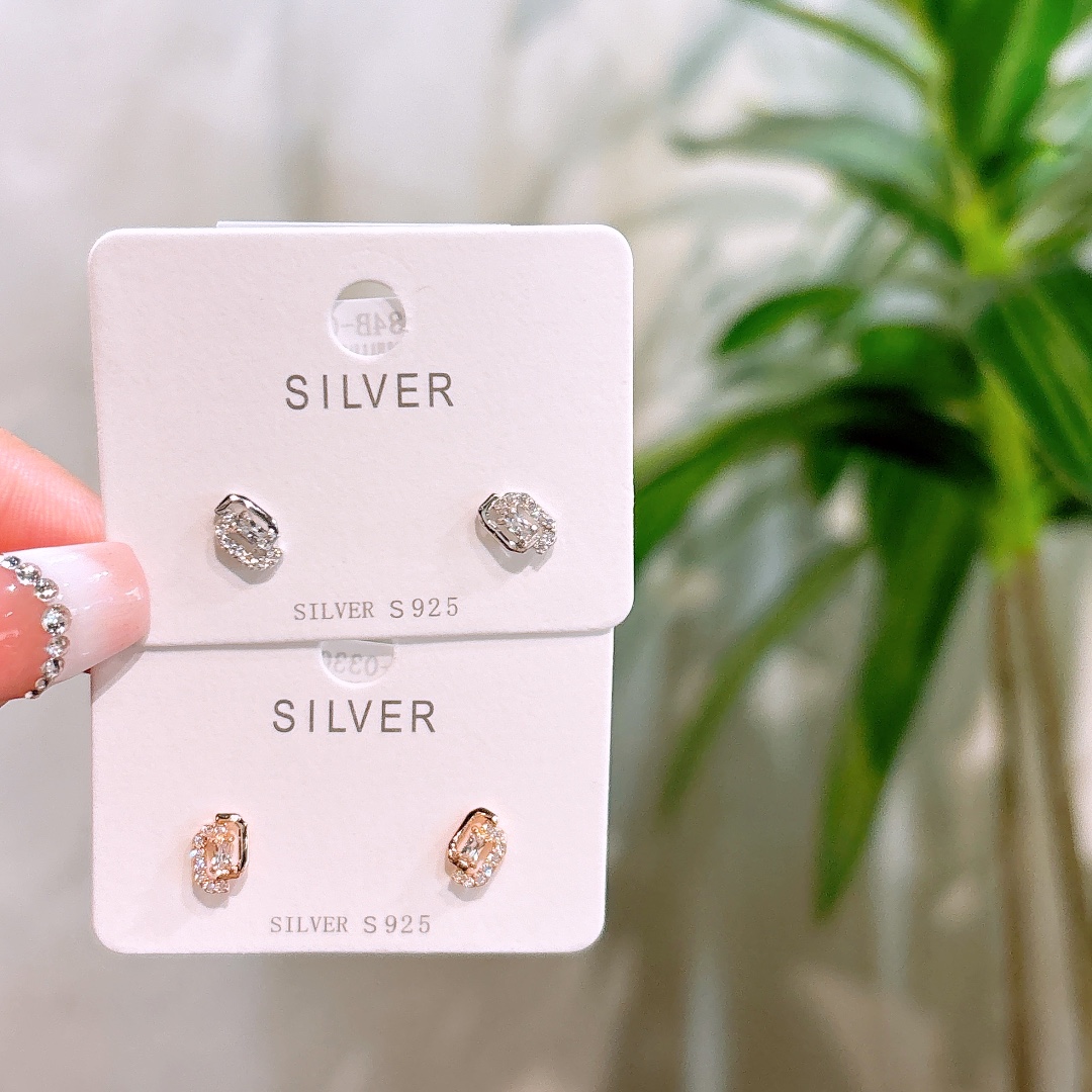 Low Allergy Silver Earrings Playful Mother's Birthday Silver