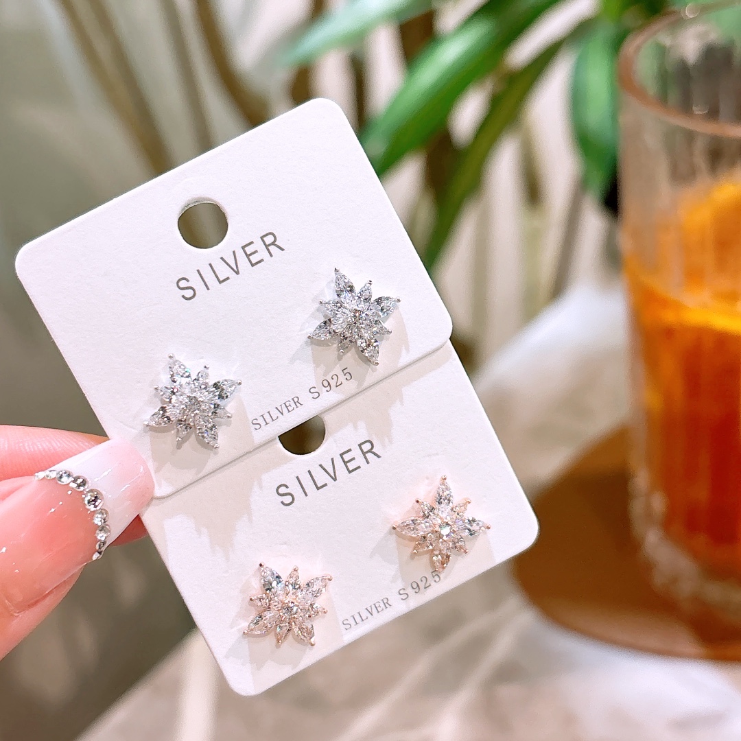 Hypoallergenic Silver Earrings Precision Christmas Gold