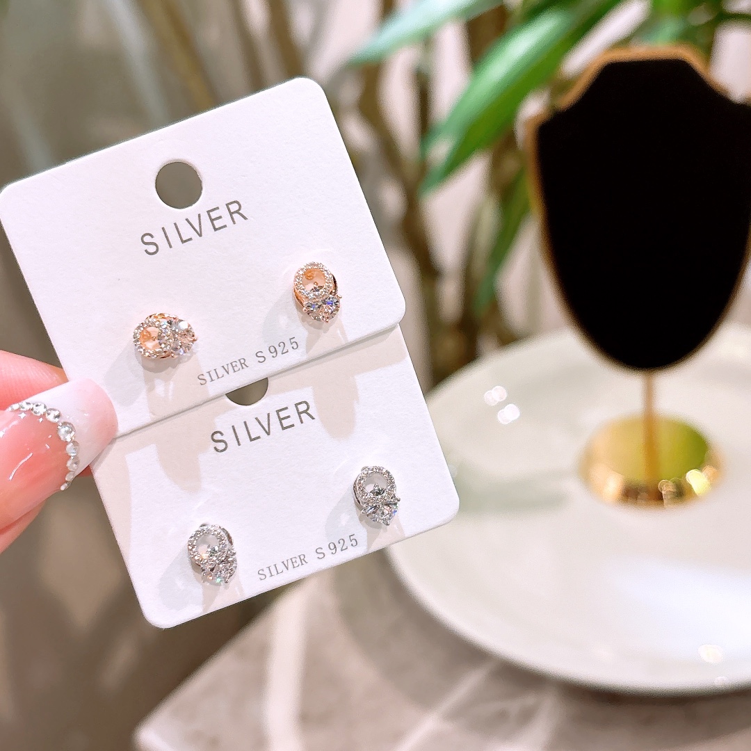 Hypoallergenic Silver Earrings Sweet & Cool Travel Silver