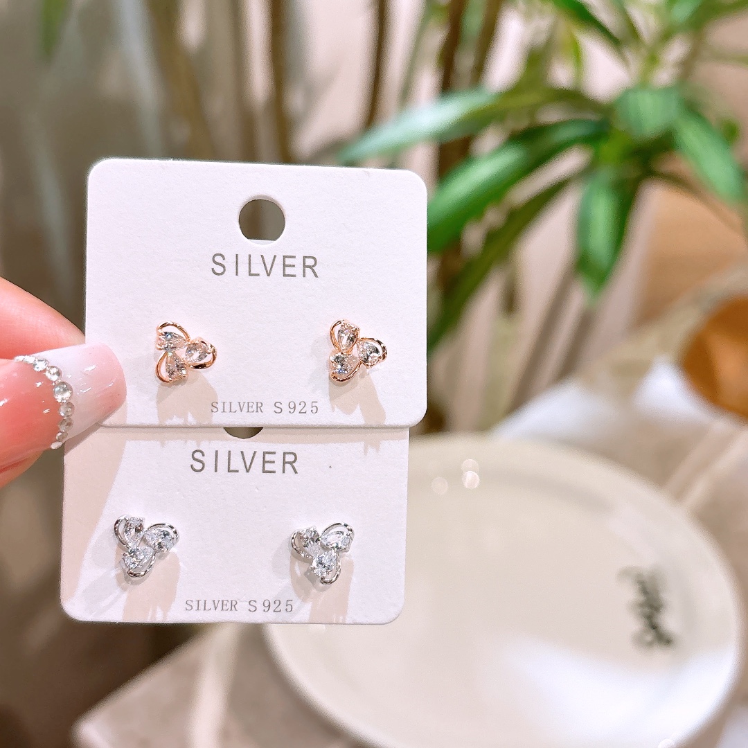 Solid Silver Earrings Lively Graduation Silver