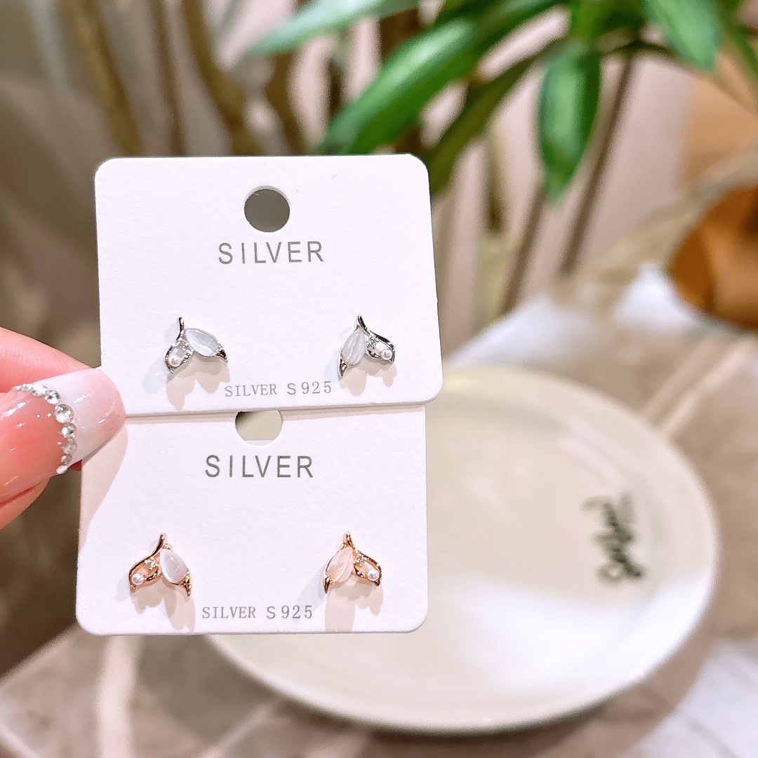 Hypoallergenic Silver Earrings Gentle Confession Gold