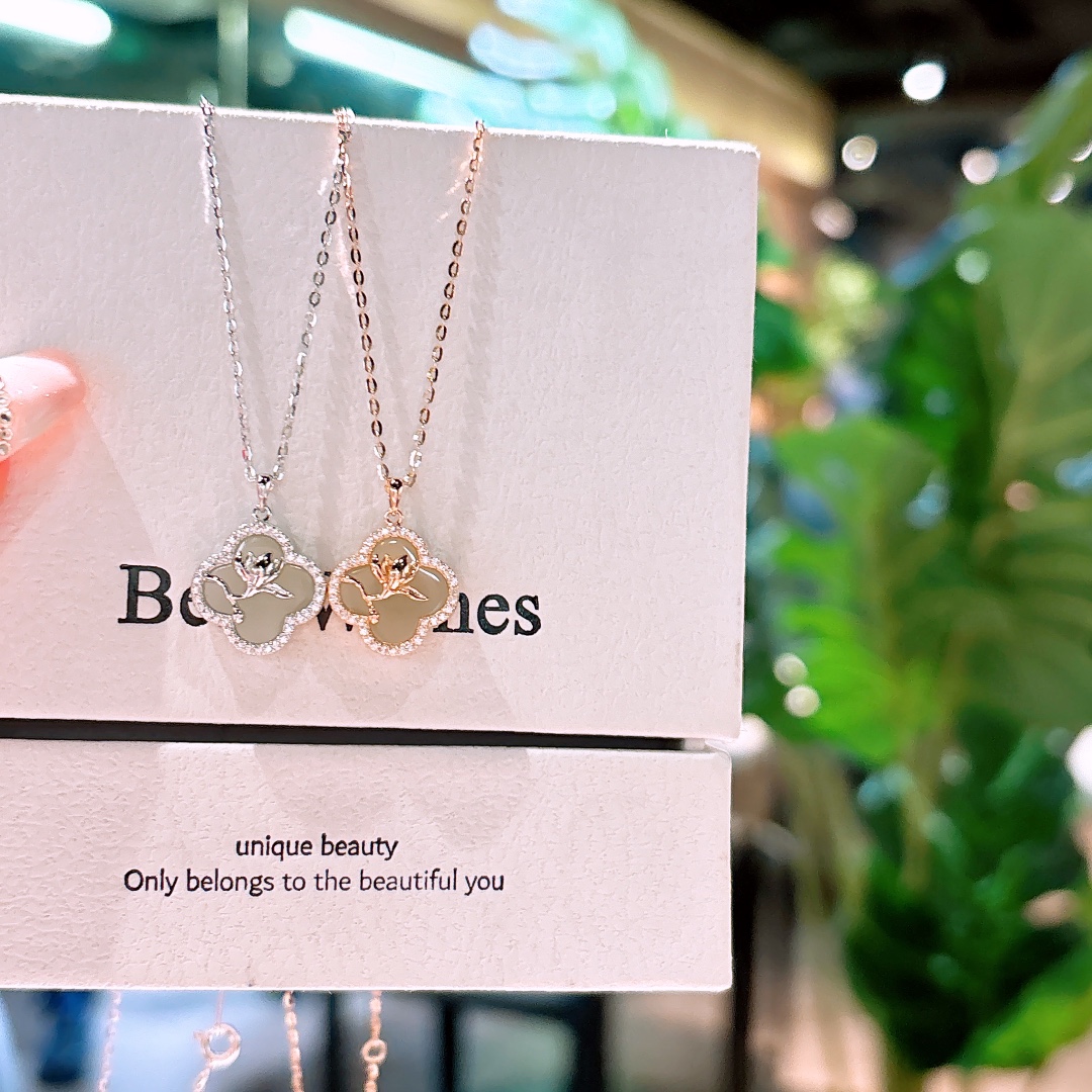 High Polish Silver Hetian Jade Necklace Elegant Date Night Gold