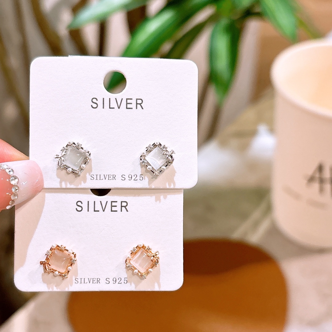 Hypoallergenes Silber Ohrringe Minimalistisch Neujahr Gold