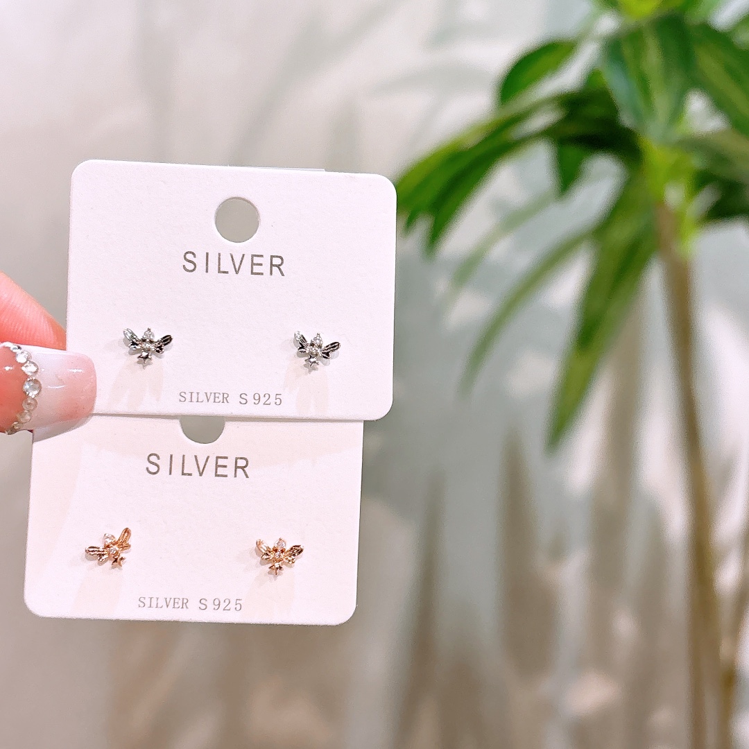 Hypoallergenic Silver Earrings Light Luxury Confession Gold