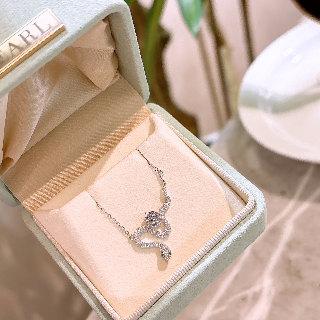 Fine Silver Moissanite Necklace Fashion Mother's Day Silver