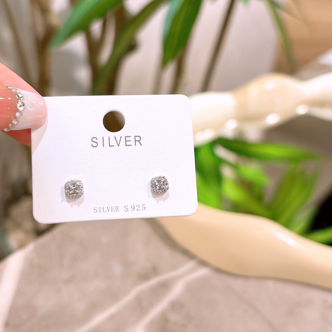 Low Allergy Silver Earrings Precision Banquet Silver