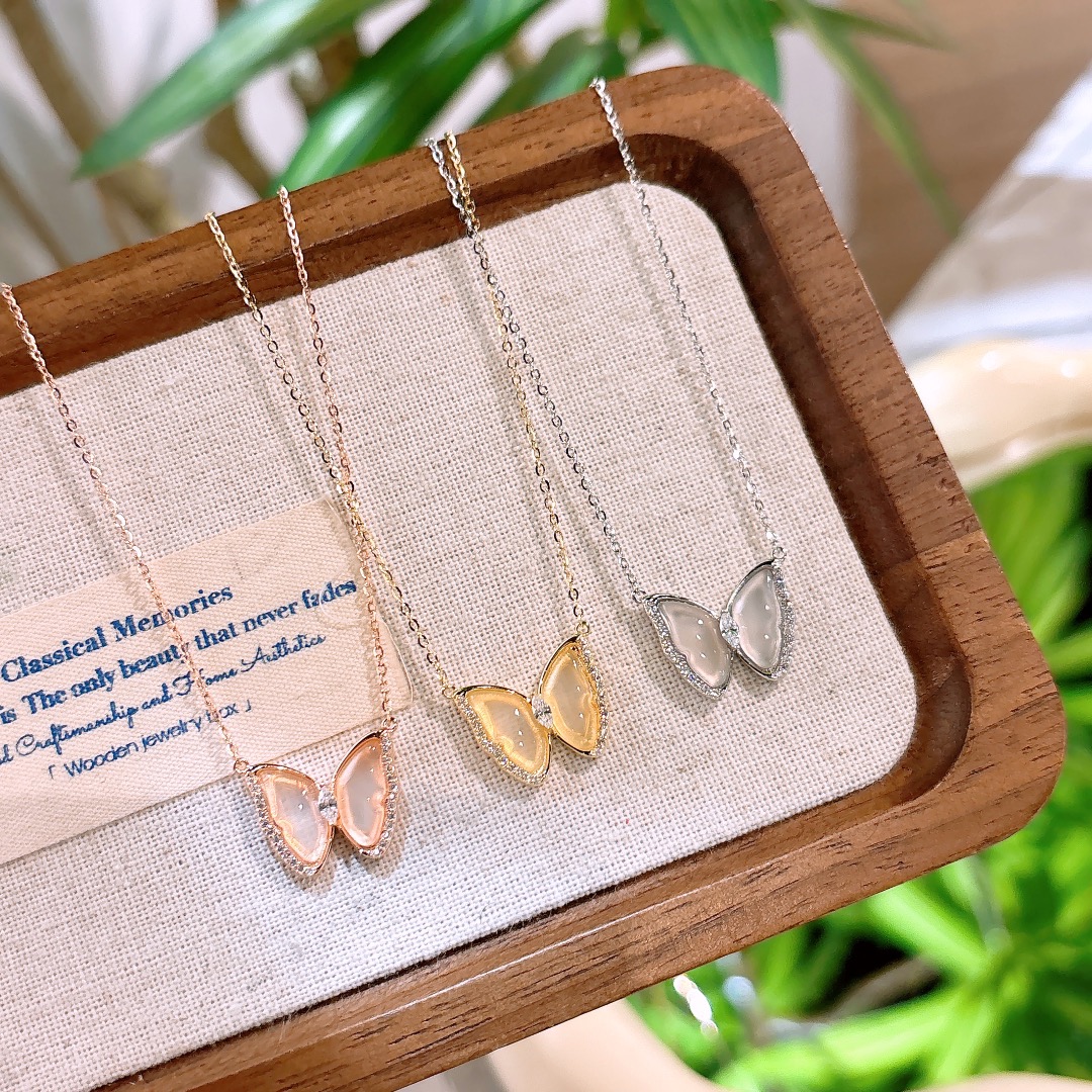 Hypoallergenic Silver Necklace Artistic Christmas Gold