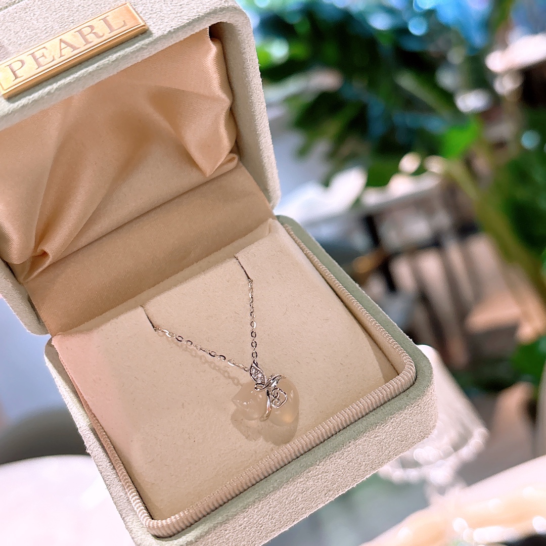 Fine Silver Necklace French New Year Gold