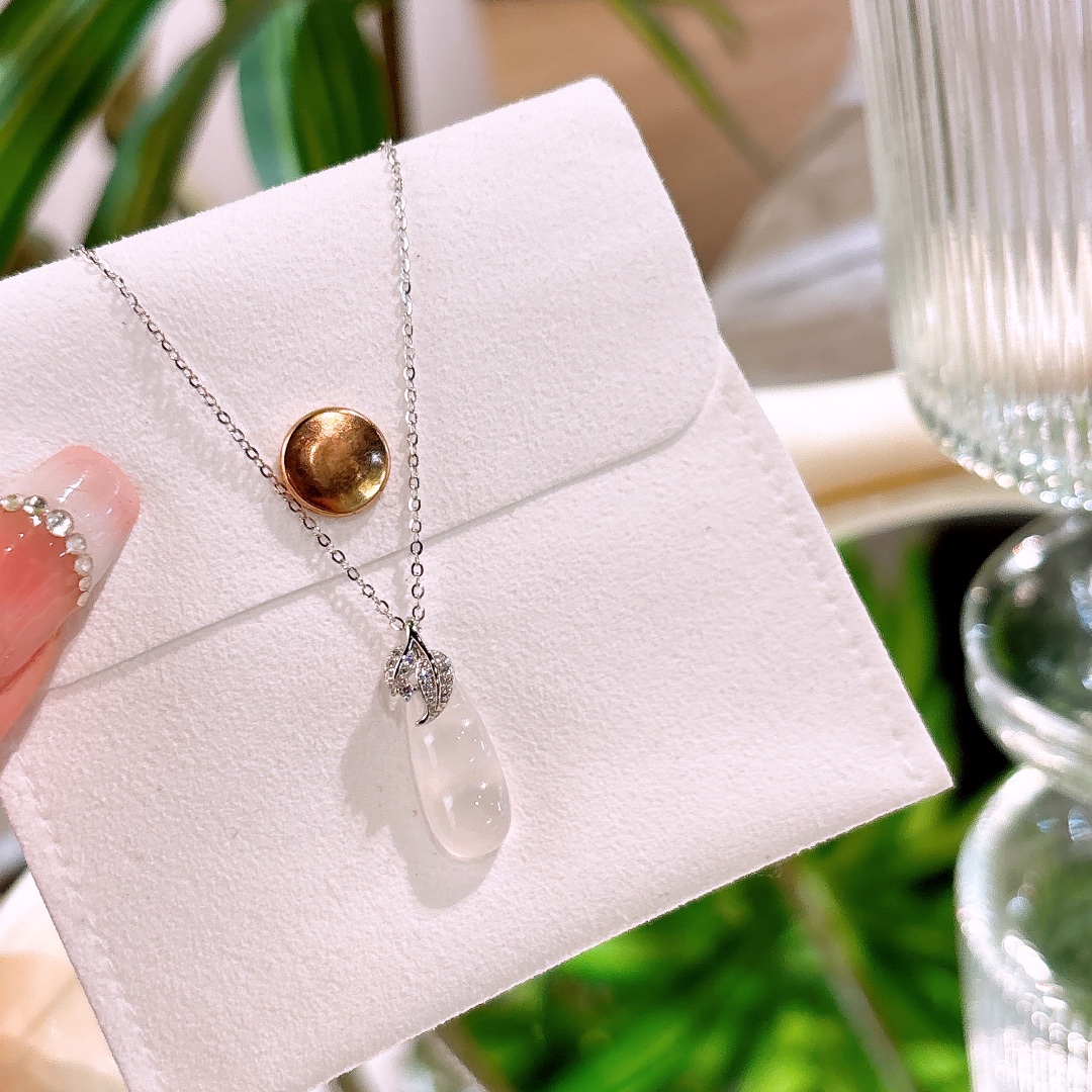 Solid Silver Necklace Light Luxury Party Gold