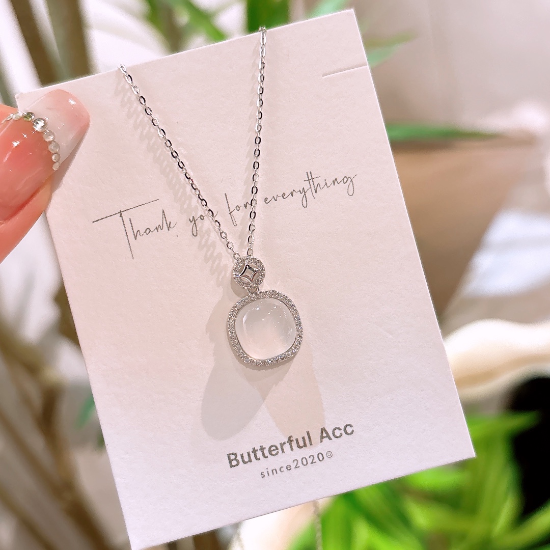 ガーリーファインシルバーネックレスゴールド 誕生日